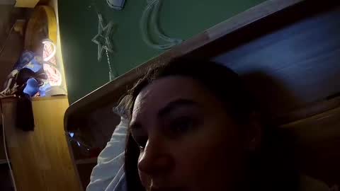 Snapshot of gessifossa chatting on 03-01-25, 08:31 Anna online show from 03-01-25, 08:31