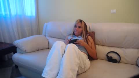 Snapshot of ggemas chatting on 12-29-24, 04:08 ggemas online show from 12-29-24, 04:08