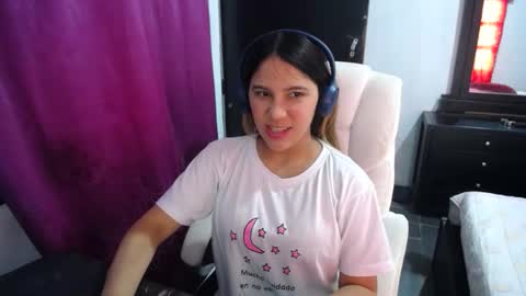 Snapshot of ggemas chatting on 10-19-25, 03:23 ggemas online show from 10-19-25, 03:23