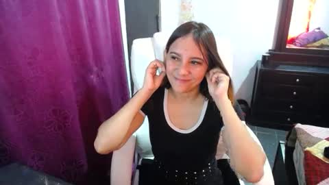 Snapshot of ggemas chatting on 05-17-26, 01:40 ggemas online show from 05-17-26, 01:40