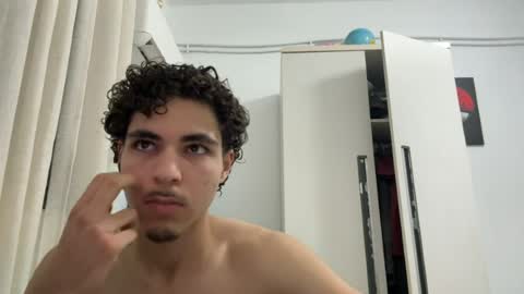 Snapshot of ghilassss chatting on 06-11-26, 05:22 ghilassss online show from 06-11-26, 05:22