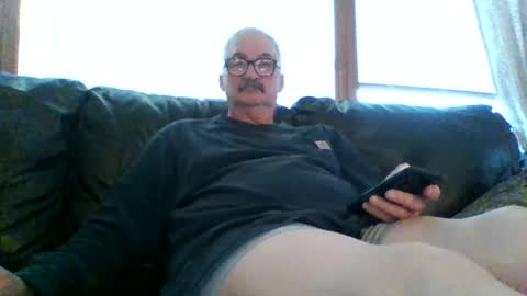 ghost2534 online show from 12-16-24, 01:00