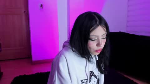 Snapshot of ghostly_doll chatting on 01-23-25, 07:11 ghostly_doll online show from 01-23-25, 07:11