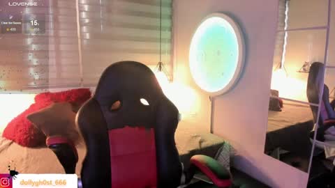 Snapshot of ghosty_doll chatting on 04-25-26, 09:01 Allison online show from 04-25-26, 09:01