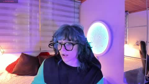 Snapshot of ghosty_doll chatting on 05-18-26, 08:14 Allison online show from 05-18-26, 08:14