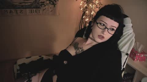 Snapshot of ghoticspectre chatting on 06-01-26, 04:52 ghoticspectre online show from 06-01-26, 04:52