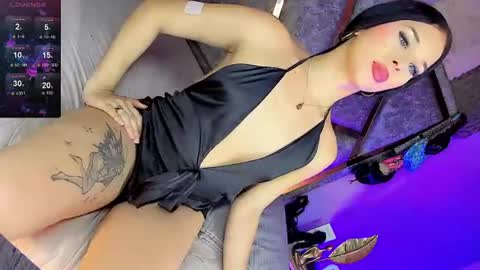 Snapshot of gia21xxx chatting on 06-28-26, 05:19 Gia Ferrara online show from 06-28-26, 05:19