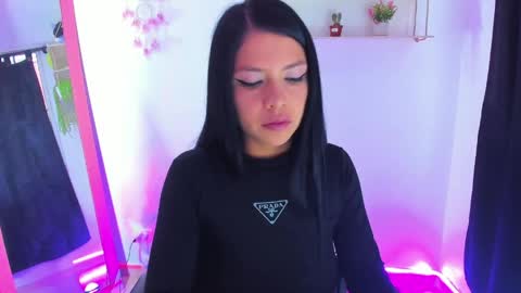 giaaaa   online show from 04-05-26, 10:40