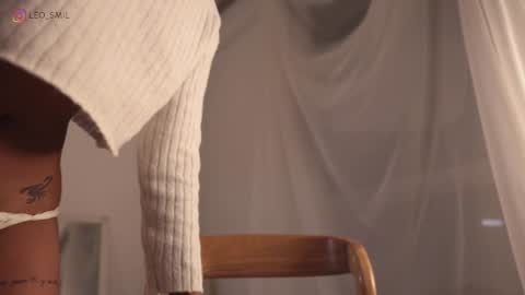 Leo online show from 12-17-24, 01:29