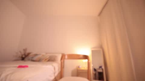 Leo online show from 11-24-25, 10:53