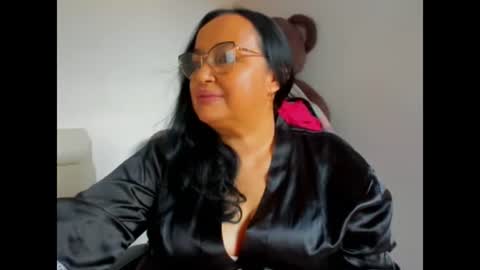 Snapshot of gia_nahomi chatting on 03-03-25, 09:48 nahomi online show from 03-03-25, 09:48