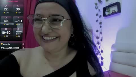 Snapshot of gia_nahomi chatting on 09-17-25, 10:55 nahomi online show from 09-17-25, 10:55