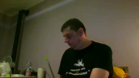 Snapshot of giaco1982 chatting on 06-03-26, 02:03 samuel online show from 06-03-26, 02:03