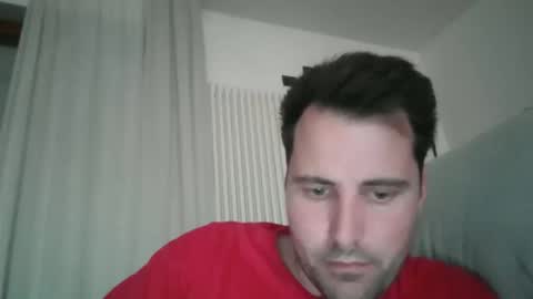 Snapshot of giacomo9669 chatting on 04-23-26, 05:15 giacomo9669 online show from 04-23-26, 05:15