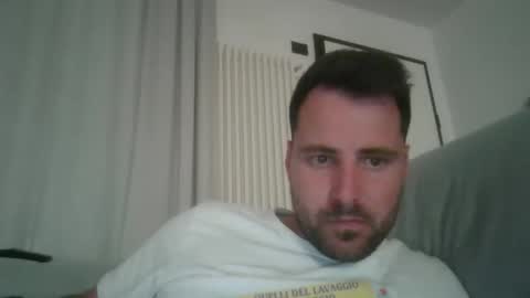 Snapshot of giacomo9669 chatting on 05-14-26, 05:42 giacomo9669 online show from 05-14-26, 05:42