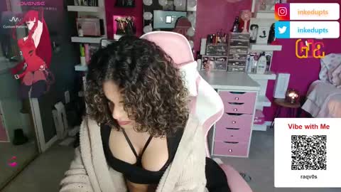 Snapshot of giadior31 chatting on 11-04-25, 08:30 Gia Dior online show from 11-04-25, 08:30