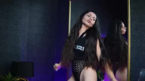  Gia  online show from 11-08-25, 08:51