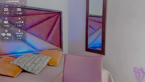 Gia  online show from 03-31-26, 01:22