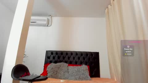 Snapshot of giana_gill chatting on 06-02-26, 11:23 Giana online show from 06-02-26, 11:23