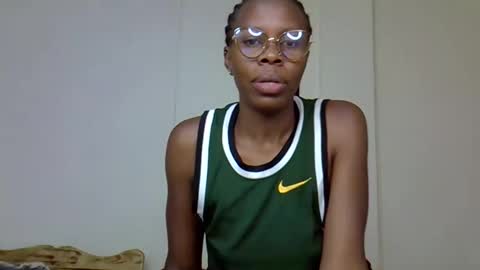 Snapshot of gianna_012 chatting on 02-16-26, 05:09 ENNY online show from 02-16-26, 05:09