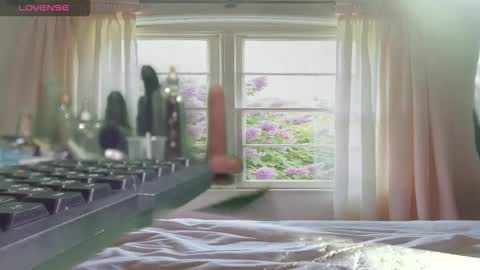 Snapshot of gianna_latin chatting on 11-20-25, 11:26 Celeste online show from 11-20-25, 11:26