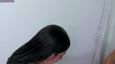 giannagovlea online show from 11-19-25, 11:27