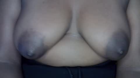 Snapshot of giannah01 chatting on 09-27-25, 06:13 Giannah online show from 09-27-25, 06:13