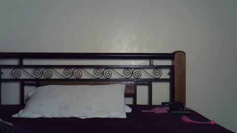 Snapshot of giannah01 chatting on 10-29-25, 10:22 Giannah online show from 10-29-25, 10:22