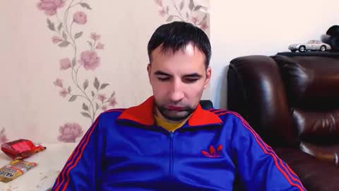 Gianni online show from 11-26-25, 05:58