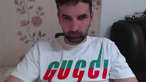 Gianni online show from 04-06-26, 01:23