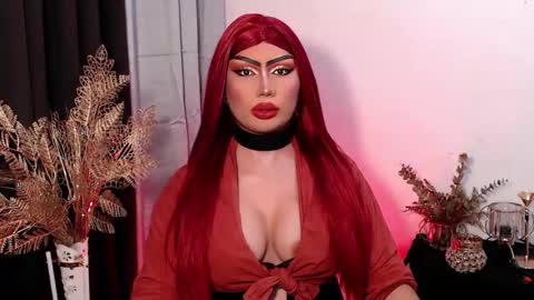 Snapshot of giaxxx01 chatting on 01-12-26, 08:41 Gia X online show from 01-12-26, 08:41