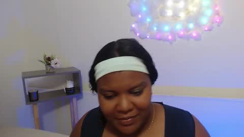 Snapshot of gibi_laurent chatting on 05-30-26, 01:30 gibi_laurent online show from 05-30-26, 01:30