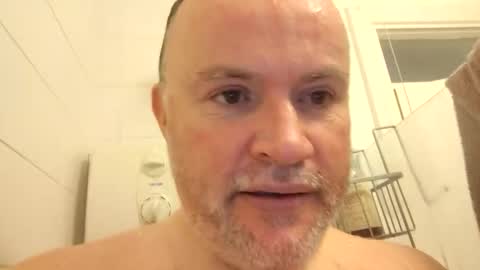 Snapshot of giddyup2222222 chatting on 02-17-26, 08:15 giddyup2222222 online show from 02-17-26, 08:15