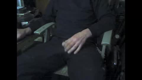 Snapshot of giftedbiker11 chatting on 12-18-24, 05:48 giftedbiker online show from 12-18-24, 05:48