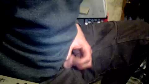 Snapshot of giftedbiker11 chatting on 02-14-25, 07:49 giftedbiker online show from 02-14-25, 07:49