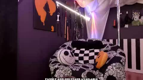 Snapshot of gigglemethis22 chatting on 02-20-26, 04:18 Giggles online show from 02-20-26, 04:18