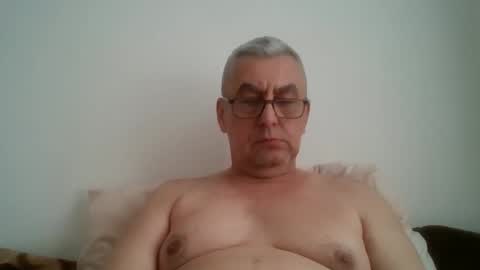 Snapshot of gigi1970 chatting on 03-19-26, 01:15 gigi1970 online show from 03-19-26, 01:15