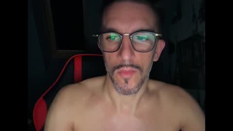 Gigi online show from 11-10-25, 03:16