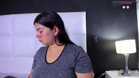 Snapshot of gigi_duran chatting on 01-09-26, 12:30 Gigi online show from 01-09-26, 12:30