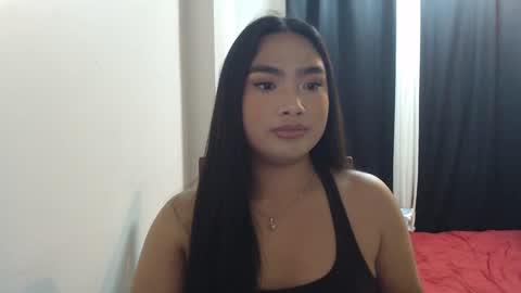 Snapshot of gigi_paige chatting on 02-19-25, 10:53 Calabria online show from 02-19-25, 10:53