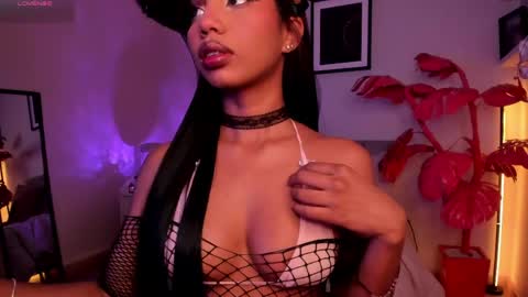 Snapshot of gigi_strawberry chatting on 05-11-26, 04:40 GIGI online show from 05-11-26, 04:40