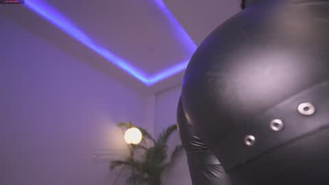 Snapshot of gigi_ulala chatting on 01-25-25, 11:13 80 off in my OF gigipriv online show from 01-25-25, 11:13