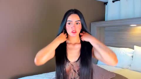 Snapshot of gigi_wilden chatting on 03-12-26, 11:49 gigi wilden online show from 03-12-26, 11:49