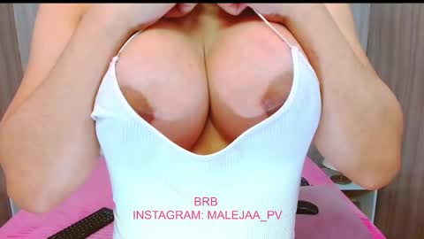 Snapshot of gigidoll_ chatting on 03-01-25, 08:56 Maleja online show from 03-01-25, 08:56