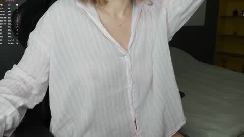 gigihadd online show from 12-14-25, 06:45