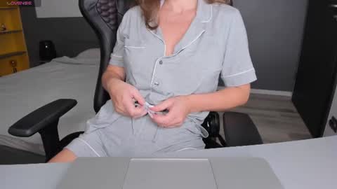 Snapshot of gigihadd chatting on 07-05-26, 03:41 gigihadd online show from 07-05-26, 03:41