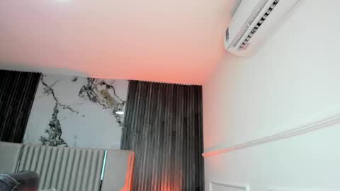 Snapshot of gigiidoll chatting on 02-25-26, 11:09 Gigi Doll online show from 02-25-26, 11:09