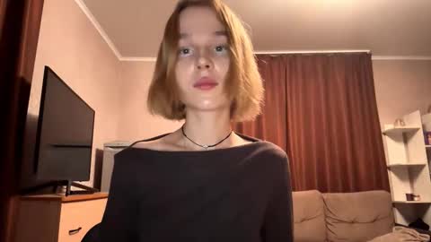 Molly online show from 10-12-25, 07:13