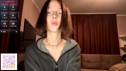 Molly online show from 11-06-25, 07:26