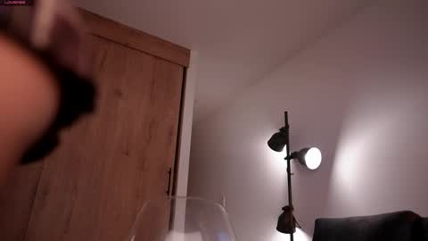 GIGI online show from 11-22-25, 11:26